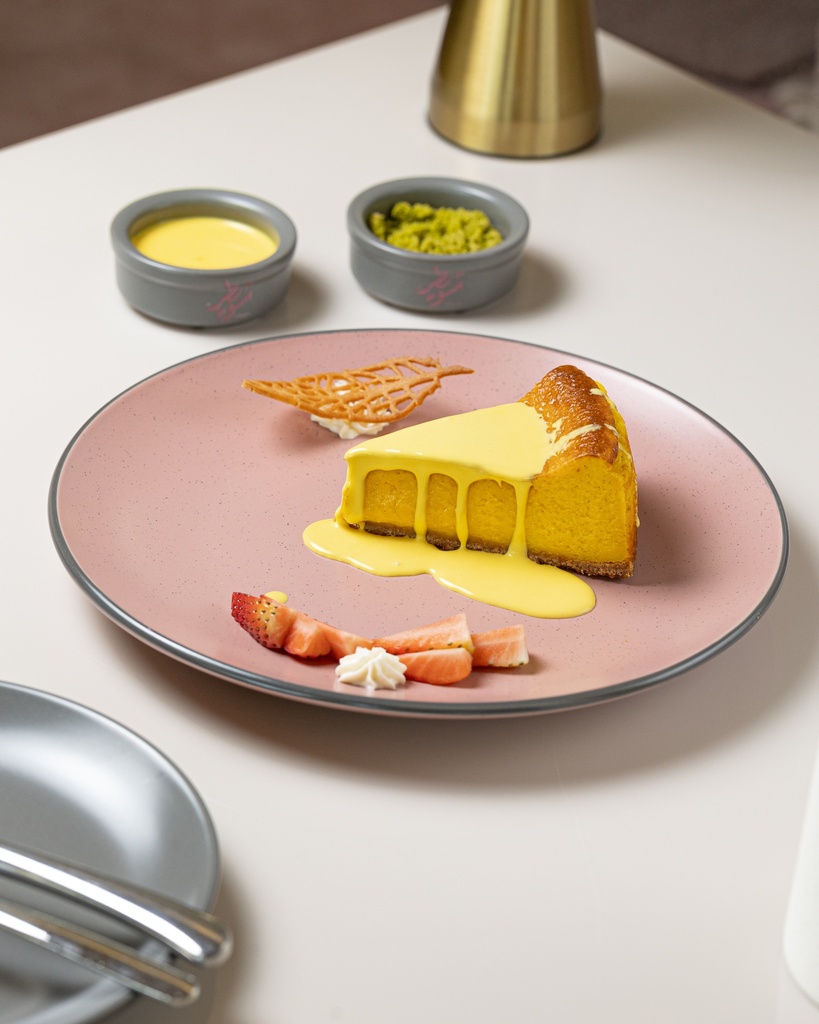 Saffron San Sebastian Cheesecake (Piece)